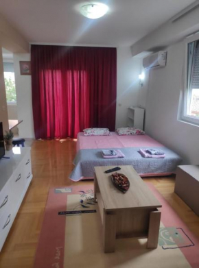 MARTIN APARTMENTS